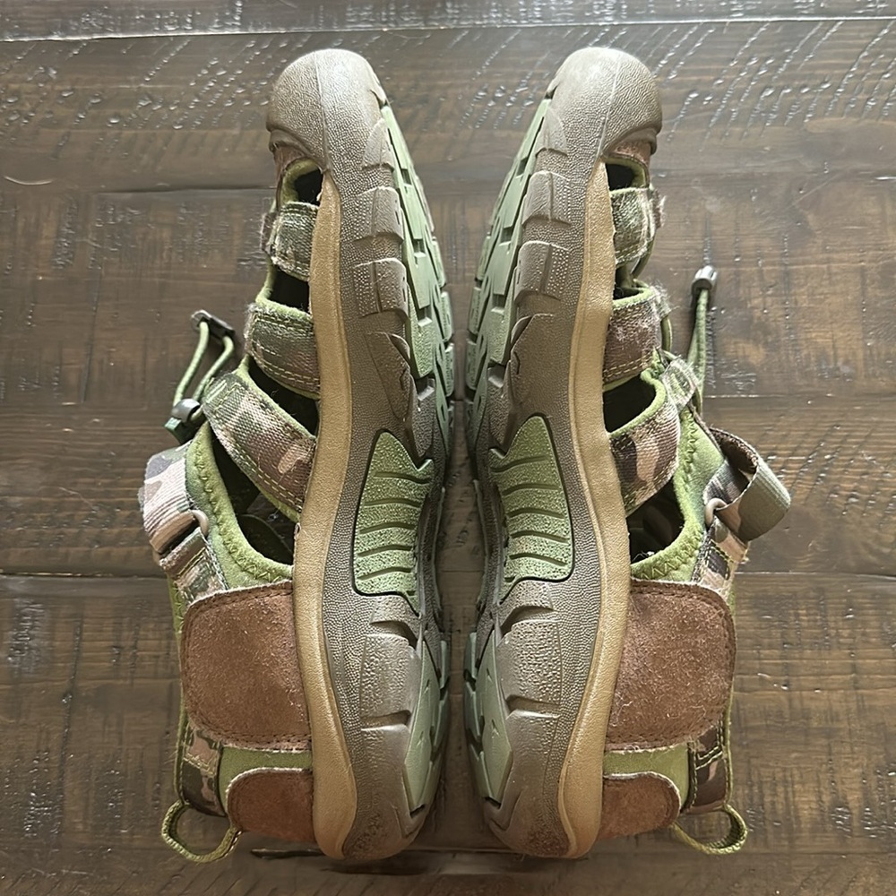 Keen Men’s Size 7 Newport H2 Sports Sandals Outdoor Hiking Washable Shoes Camo - Picture 5 of 16